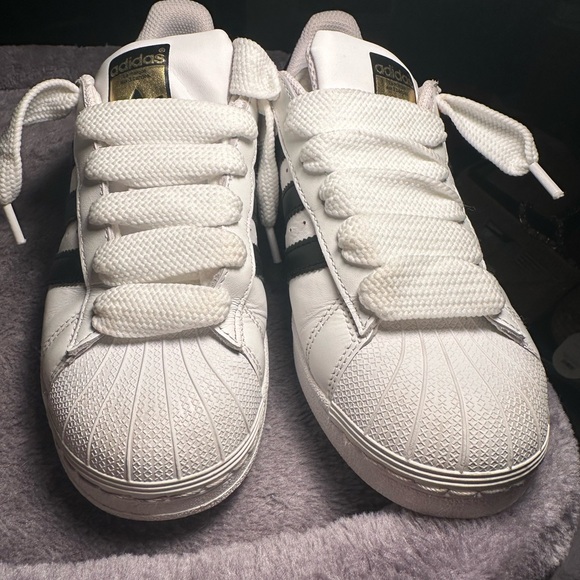 Adidas Kids White and Black Sneakers - Picture 1 of 16